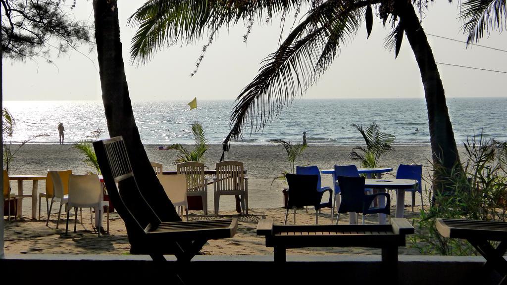 Mamagoa Resort Morjim Ngoại thất bức ảnh