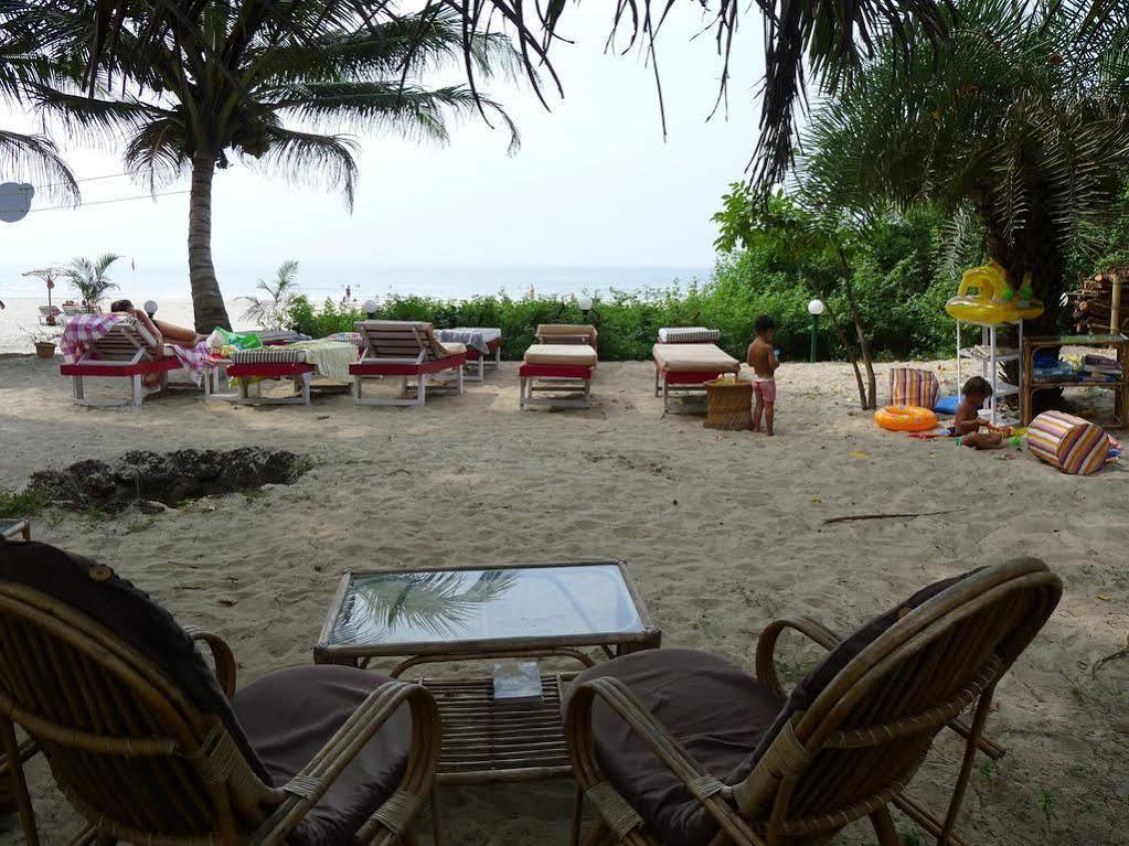 Mamagoa Resort Morjim Ngoại thất bức ảnh